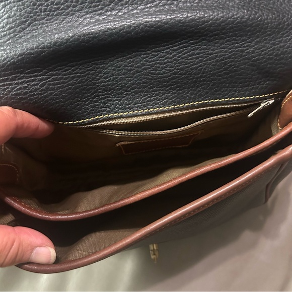 COACH Vintage Sheridan Mayfield Bag in Black & Tan USA US 4224 VTG Crossbody - Picture 6 of 16